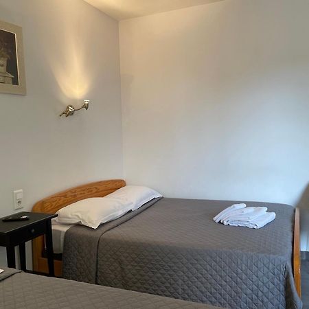Hotel L'Escale Aigues-Mortes Eksteriør bilde